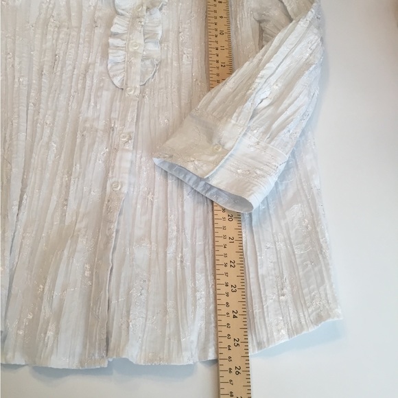 St. John’s Bay white blouse, large. 20% cotton. Button down - Picture 4 of 8